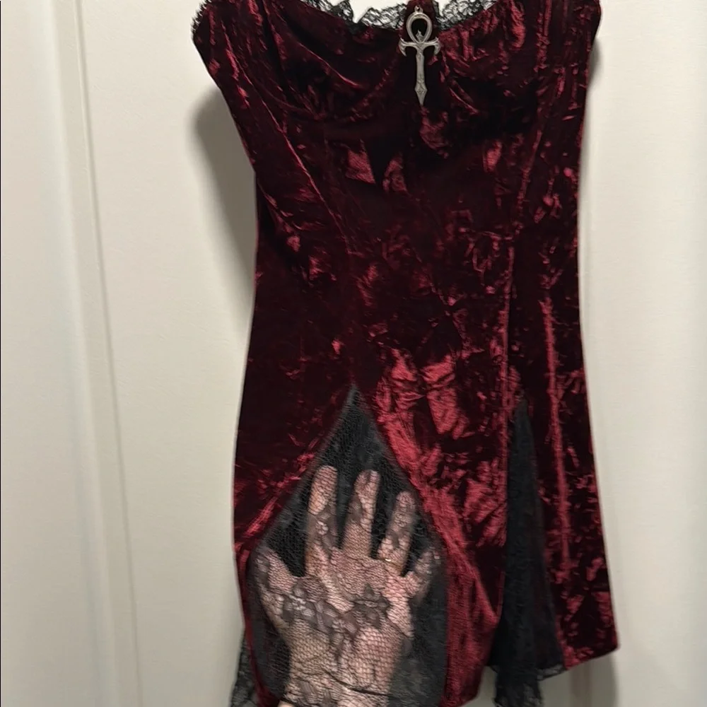 Red and Black Mini Velvet Dress with Lace Trim - Picture 3 of 4